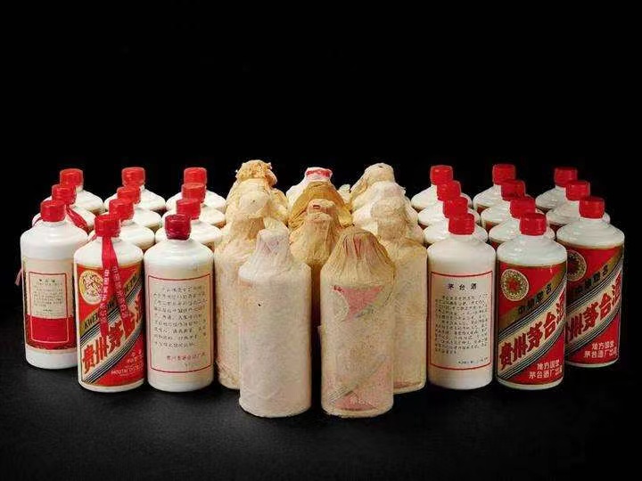 镇雄日照岚山回收酒价格哪里回收(附近上门回收茅台酒）?